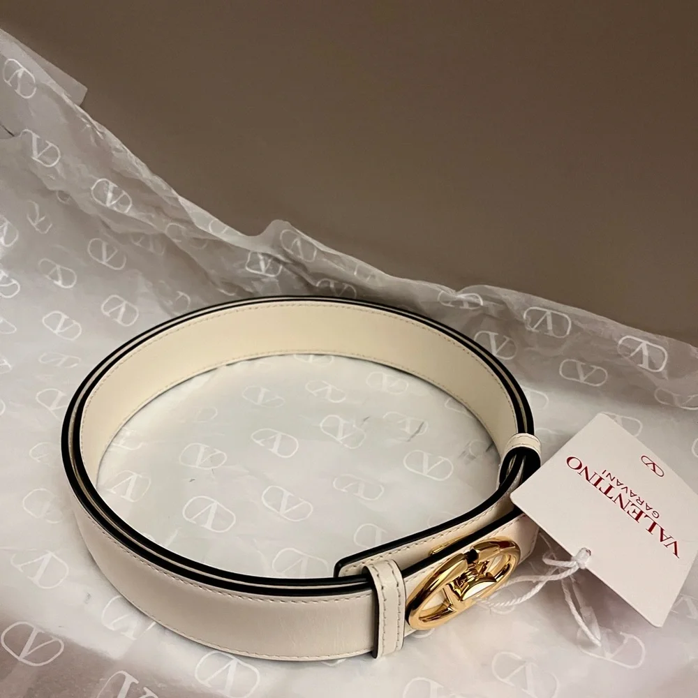 Valentino Garavani
The Bold Edition VLogo belt - Picture 4 of 12